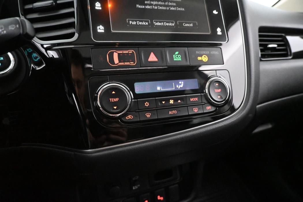 MITSUBISHI OUTLANDER PHEV 2017