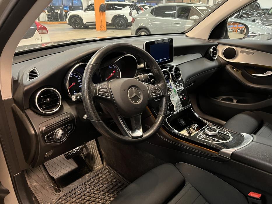 MERCEDES-BENZ GLC 2019