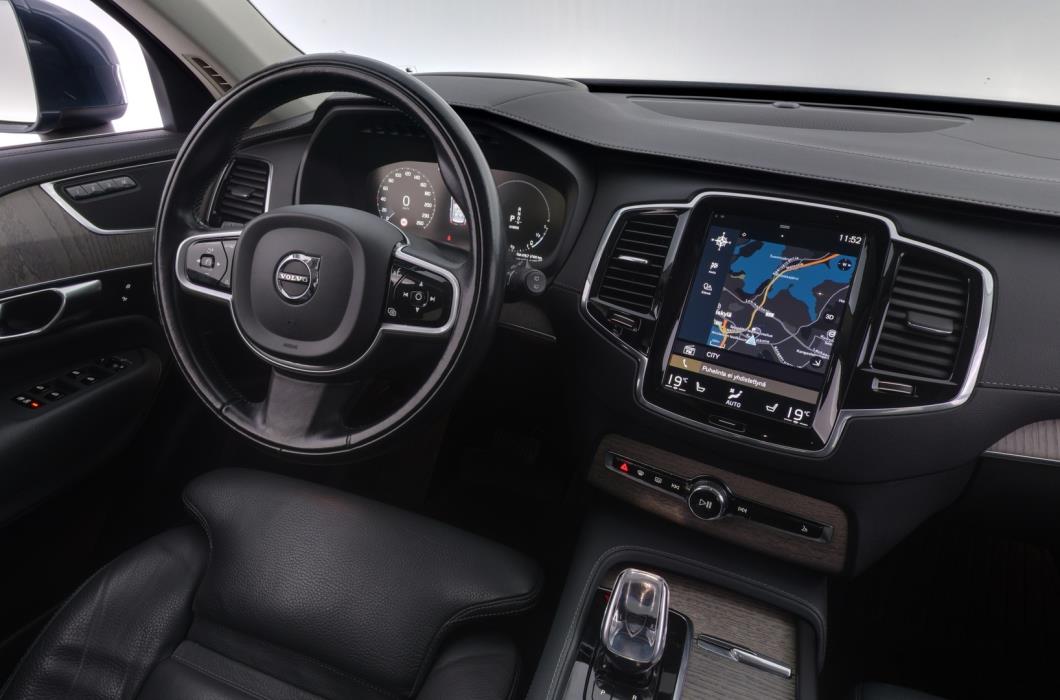 VOLVO XC90 2020