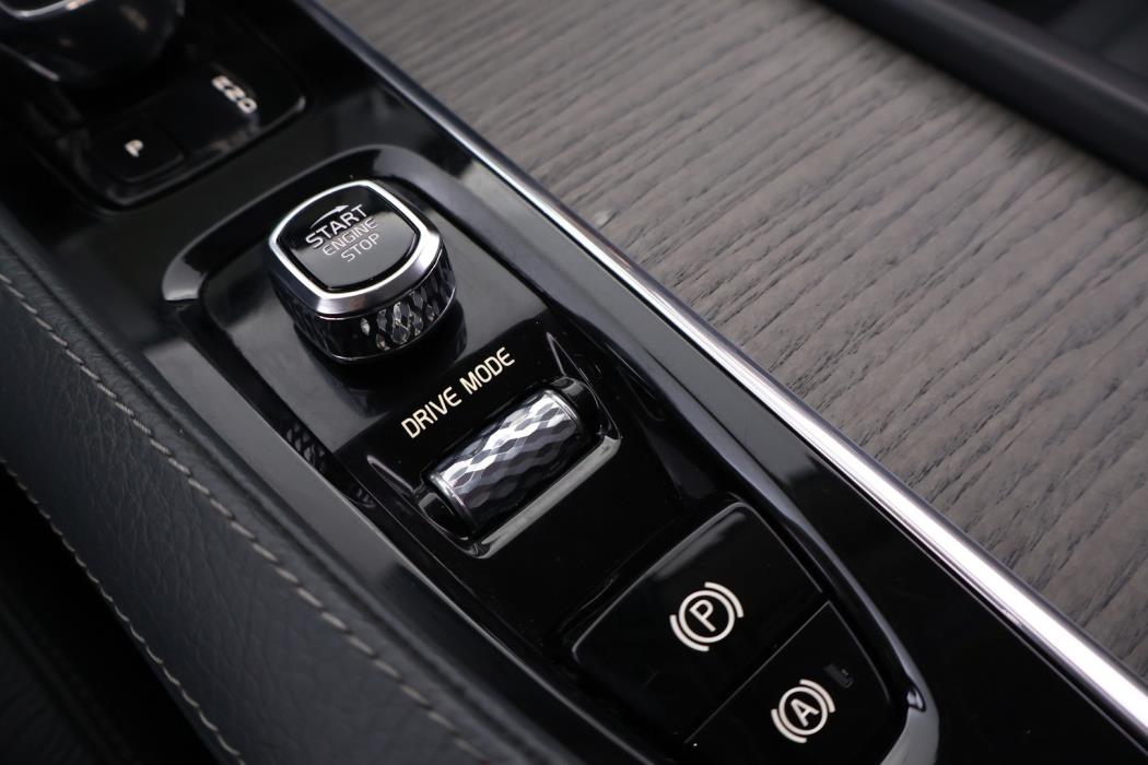 VOLVO XC90 2020