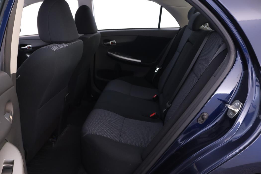 TOYOTA Corolla 2011