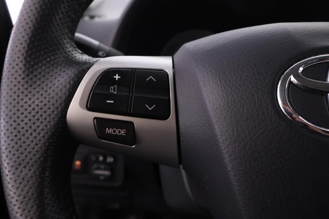 TOYOTA Corolla 2011