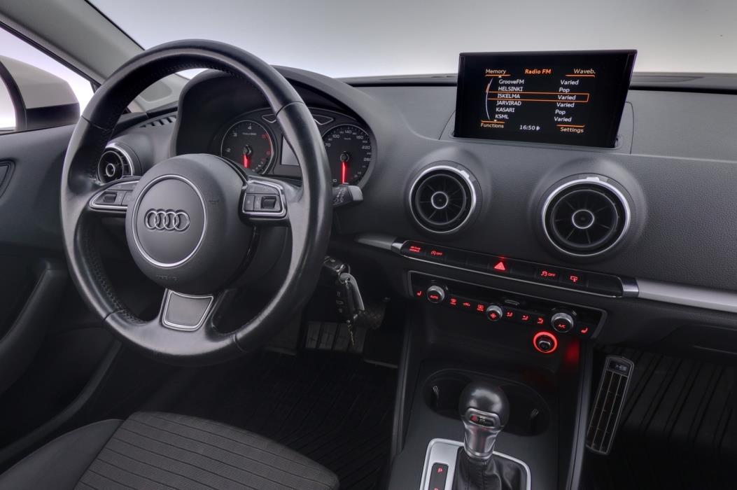 AUDI A3 2015