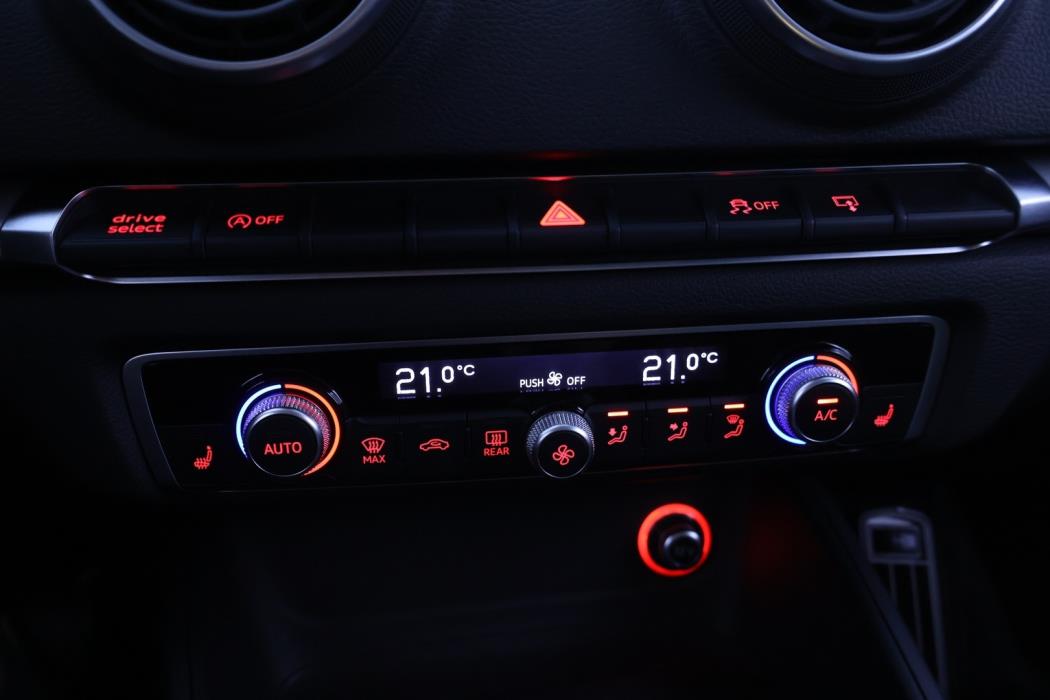 AUDI A3 2015