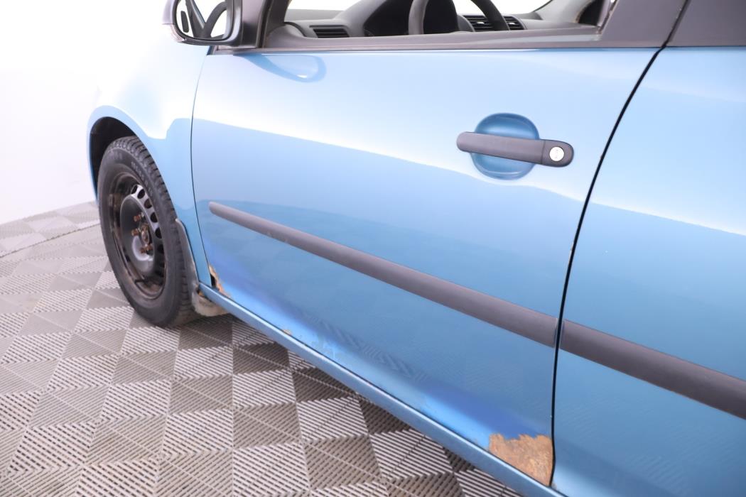 VOLKSWAGEN Golf 2005