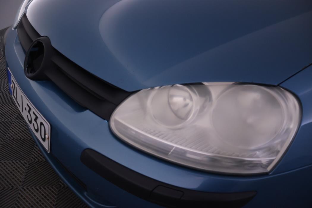 VOLKSWAGEN Golf 2005