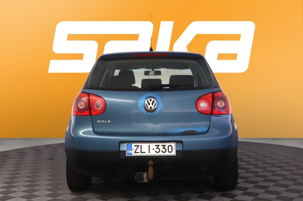 VOLKSWAGEN Golf 2005