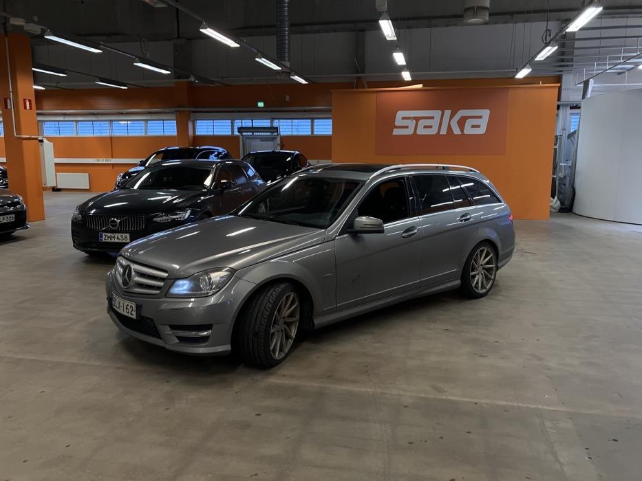 MERCEDES-BENZ C 2011