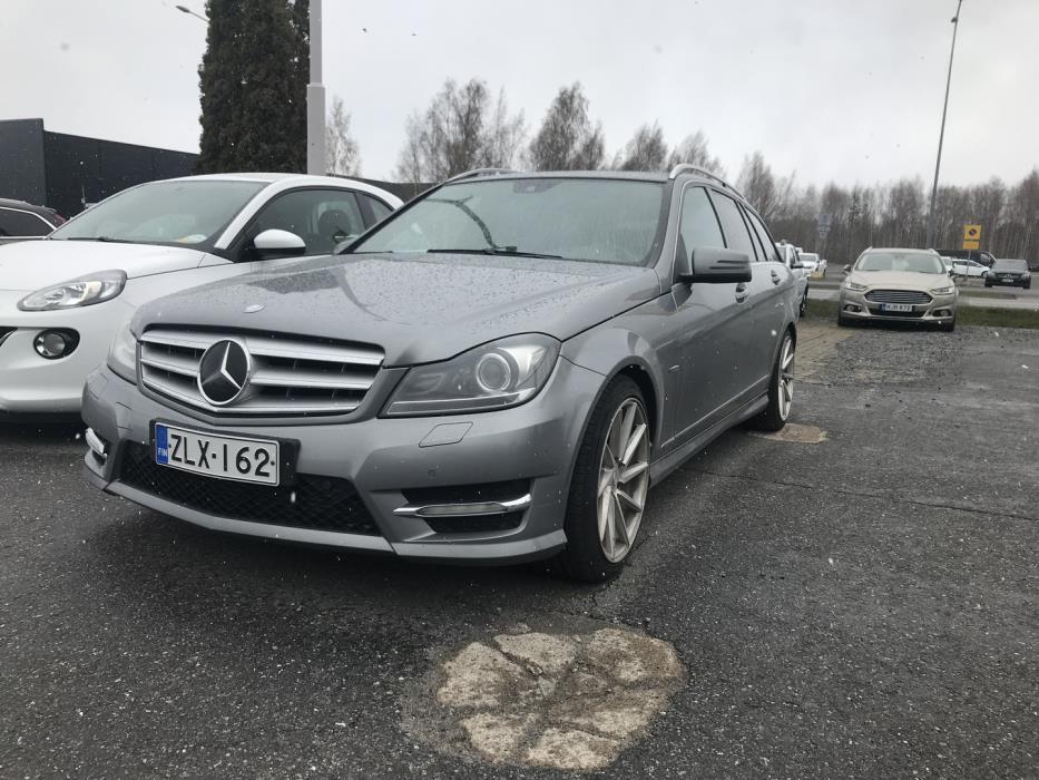 MERCEDES-BENZ C 2011