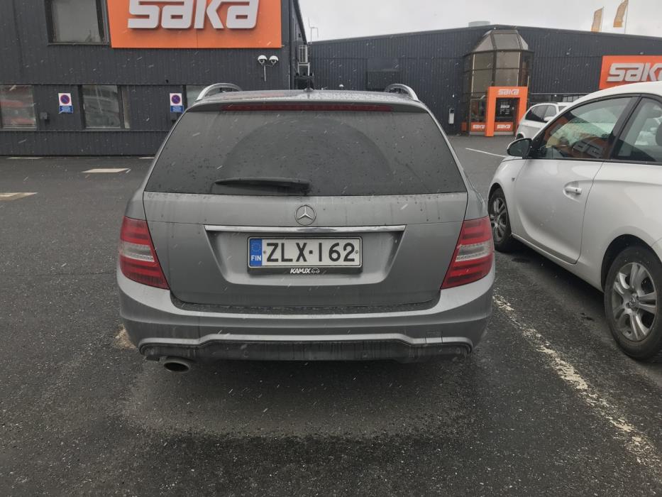 MERCEDES-BENZ C 2011