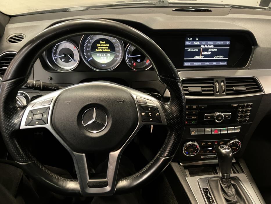 MERCEDES-BENZ C 2011