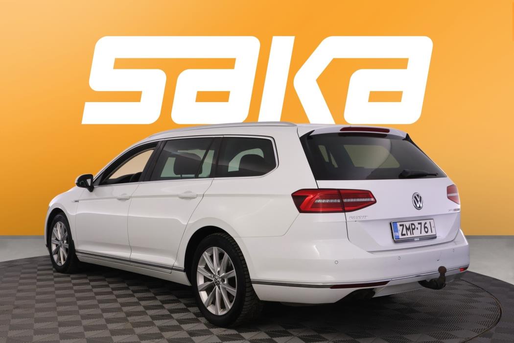 VOLKSWAGEN Passat 2016