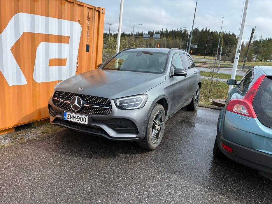 MERCEDES-BENZ GLC 2021