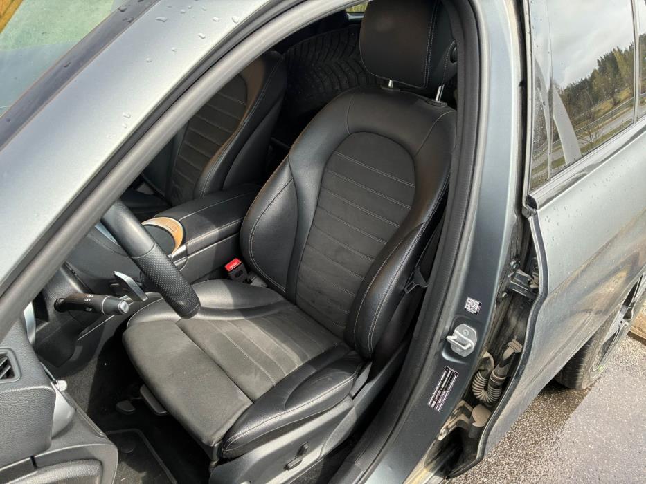 MERCEDES-BENZ GLC 2021