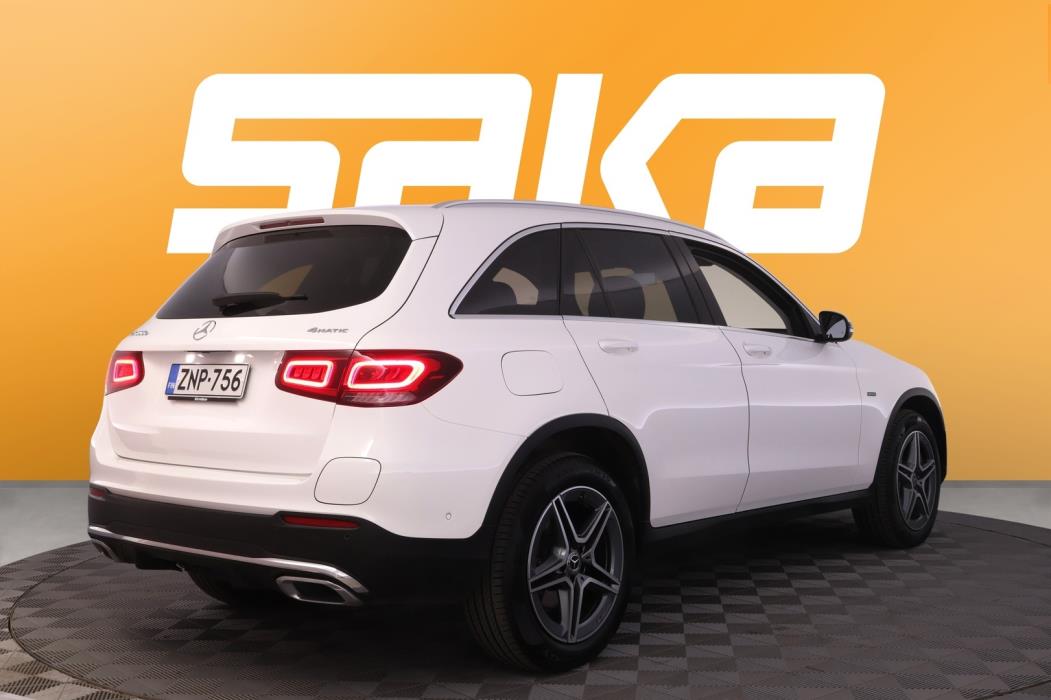 MERCEDES-BENZ GLC 2022