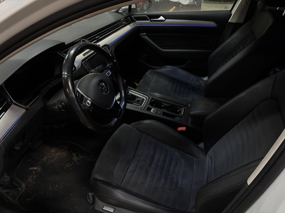 VOLKSWAGEN Passat 2017