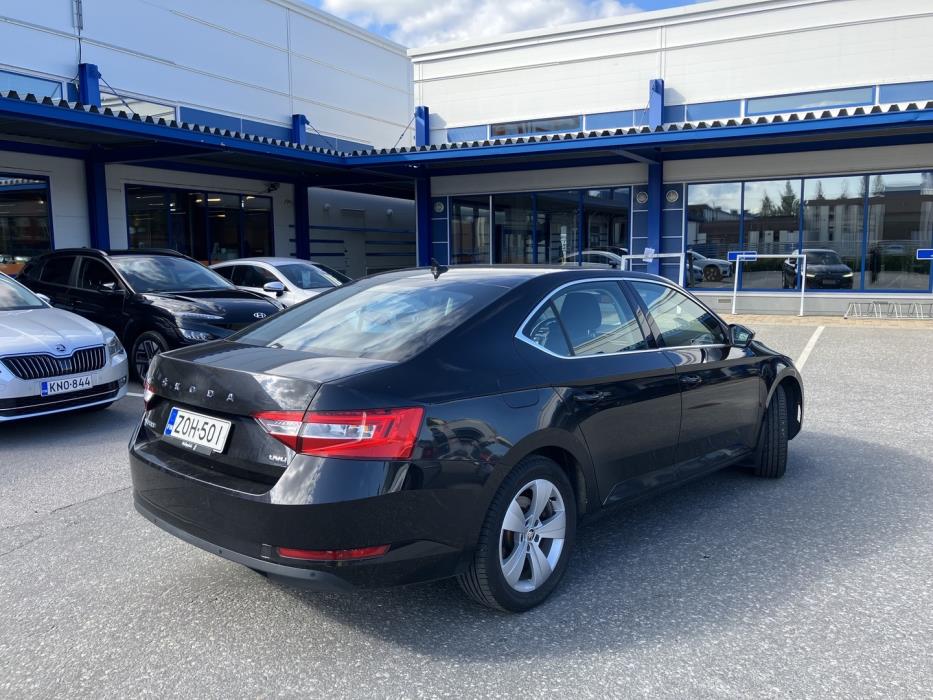 SKODA Superb 2022