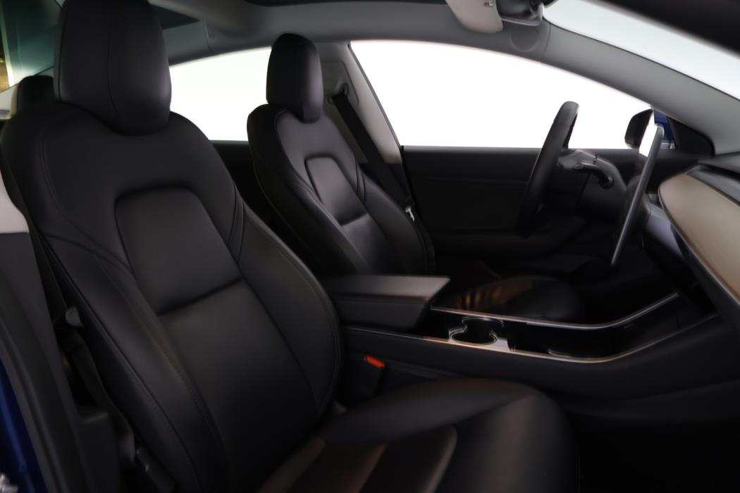TESLA Model 3 2019