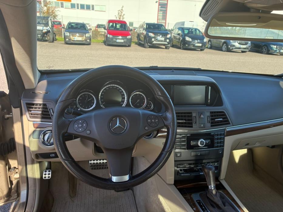 MERCEDES-BENZ E 2010