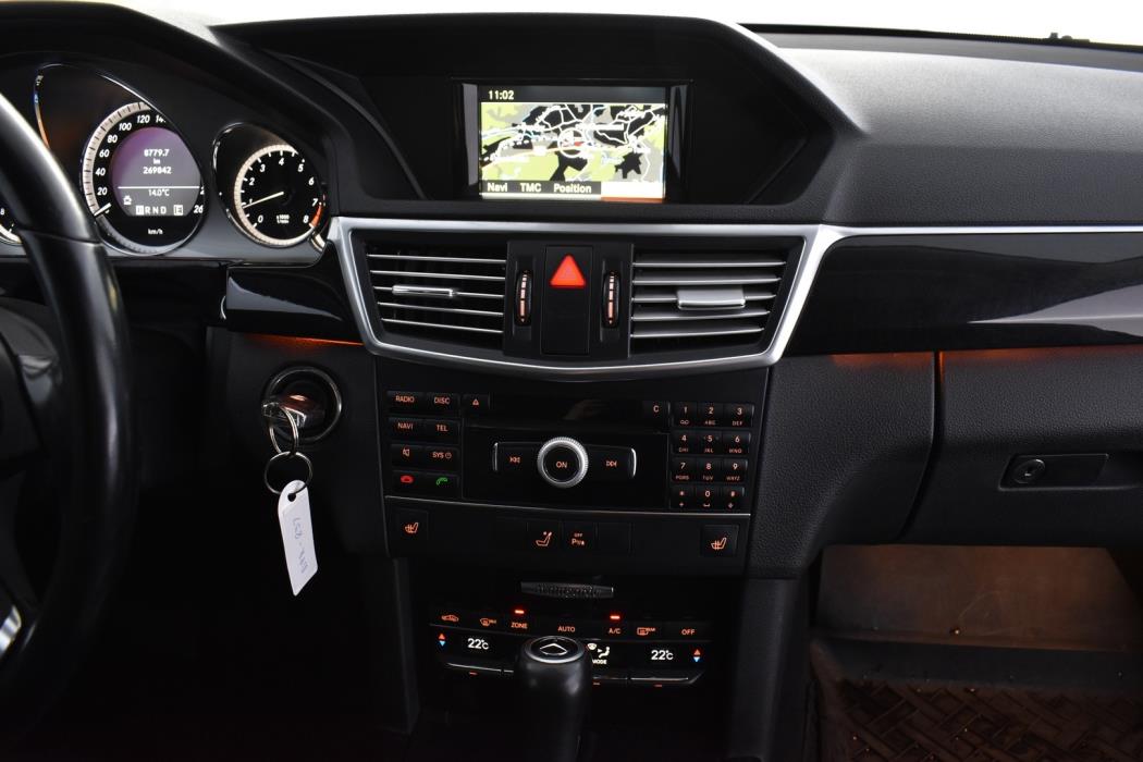 MERCEDES-BENZ E 2011