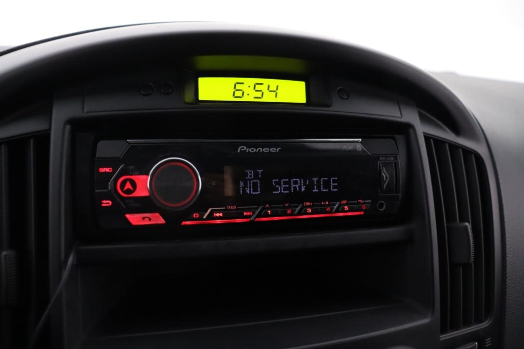 HYUNDAI H1 VAN 2014