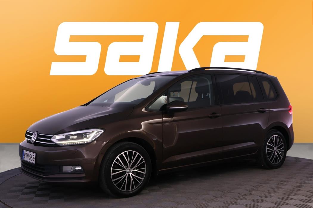 VOLKSWAGEN Touran 2016