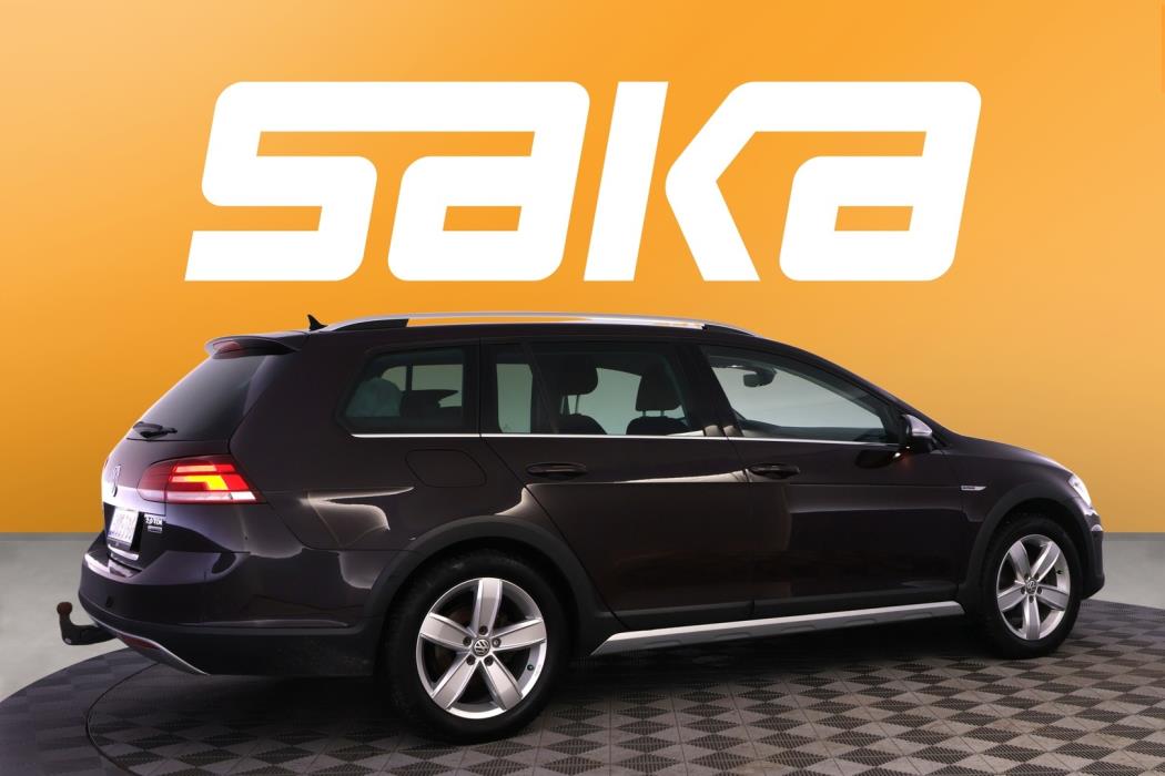 VOLKSWAGEN Golf 2017