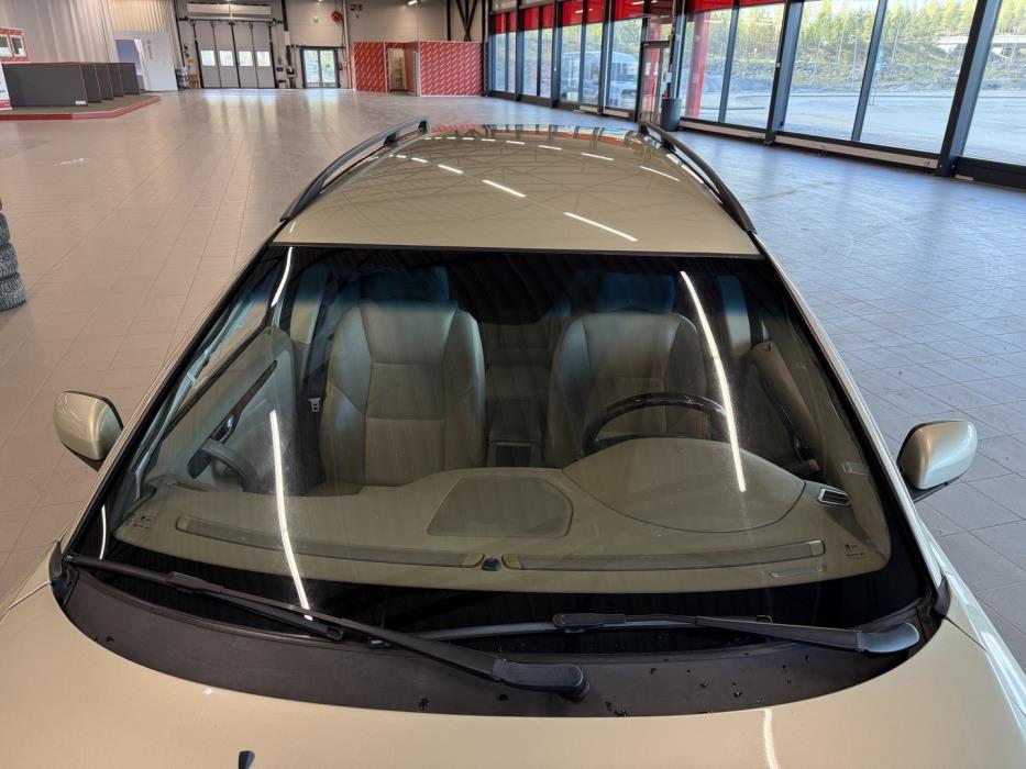 VOLVO V70 2005