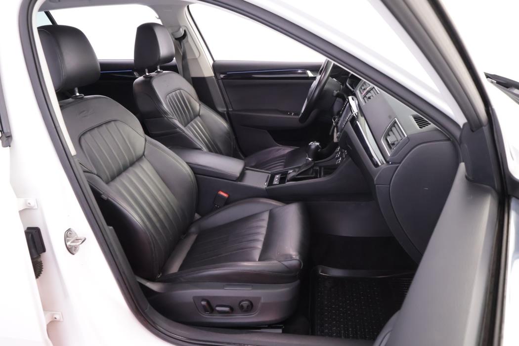 SKODA Superb 2016