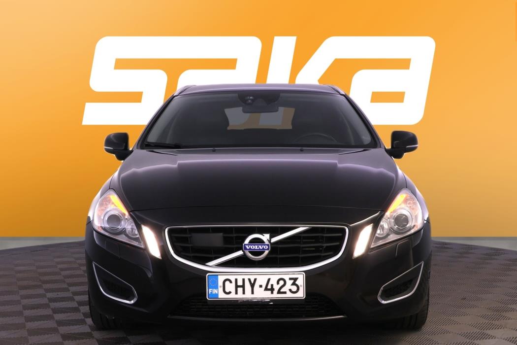 VOLVO V60 2011