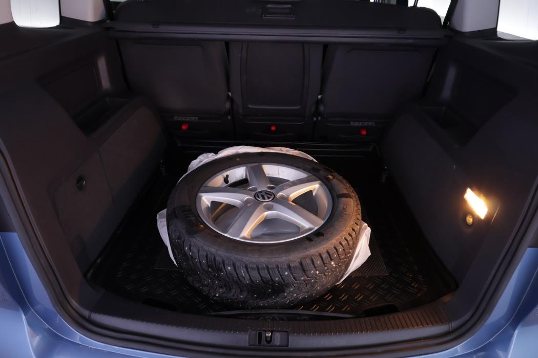 VOLKSWAGEN Touran 2014