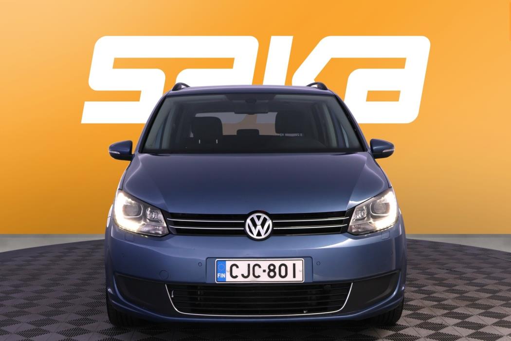 VOLKSWAGEN Touran 2014