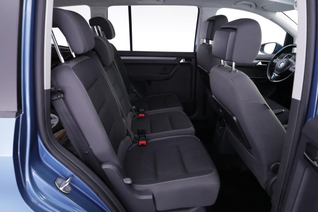 VOLKSWAGEN Touran 2014