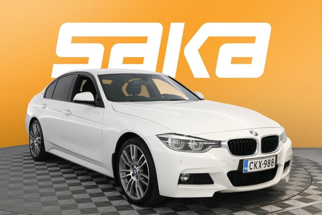 BMW 330 2016