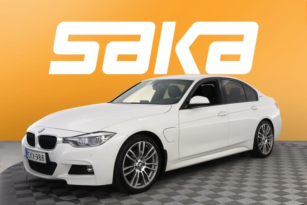 BMW 330 2016