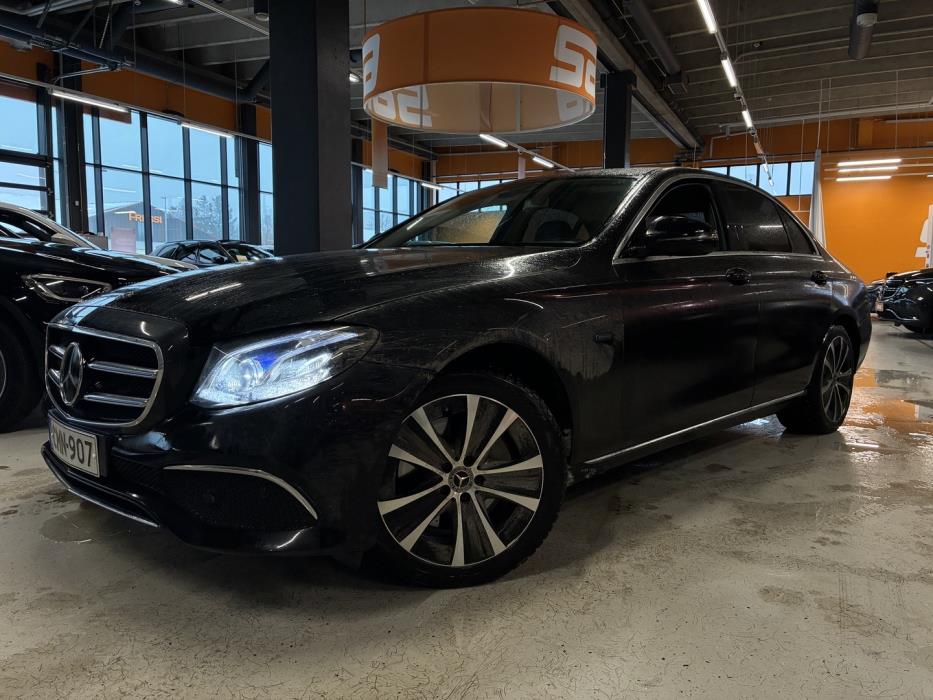 MERCEDES-BENZ E 2019