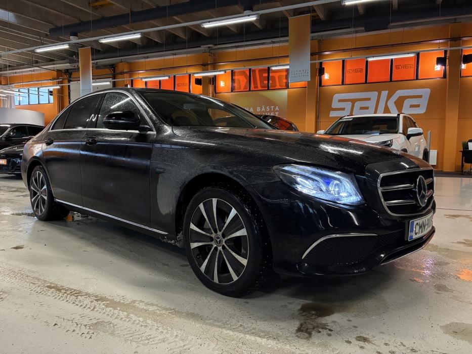 MERCEDES-BENZ E 2019