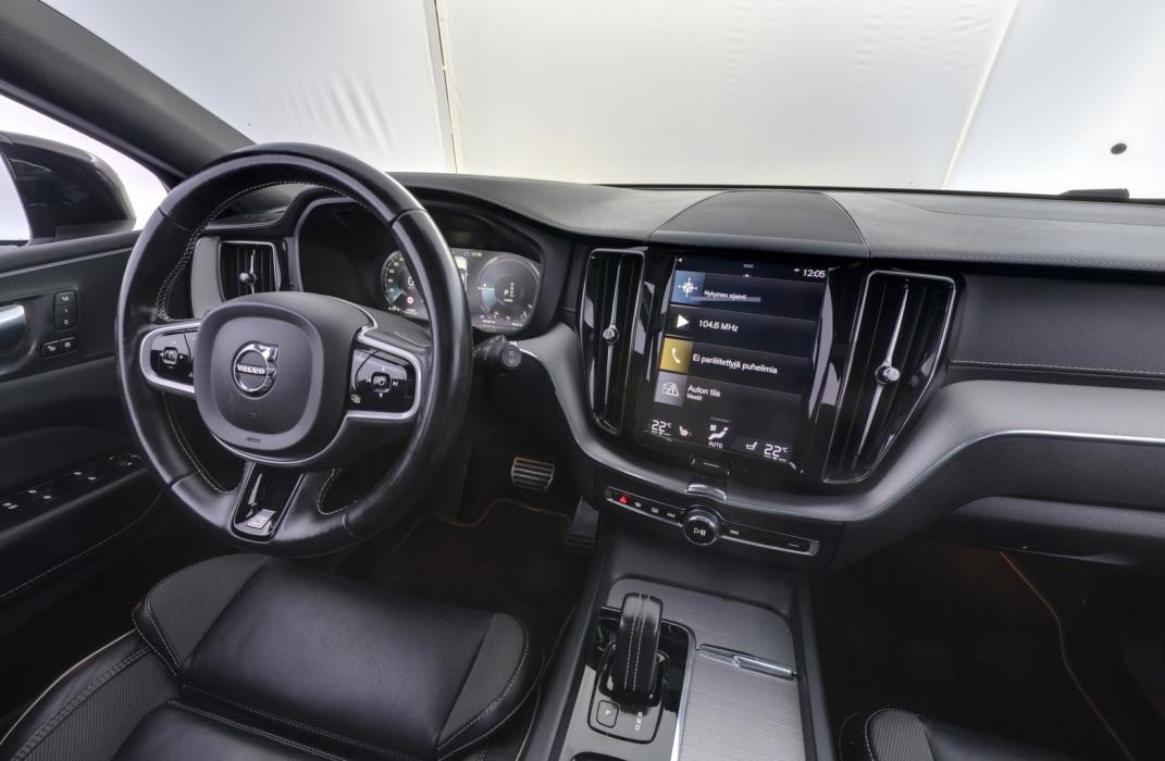 VOLVO XC60 2020