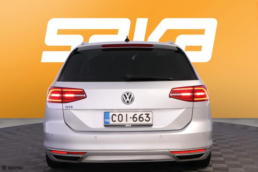 VOLKSWAGEN Passat 2016