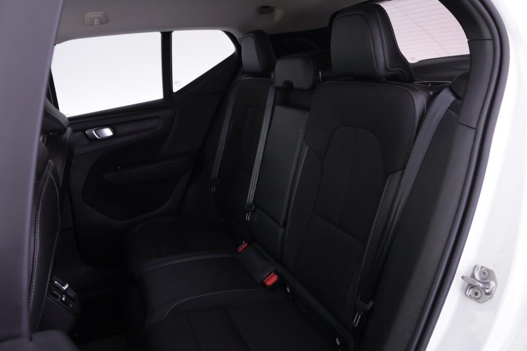 VOLVO XC40 2020