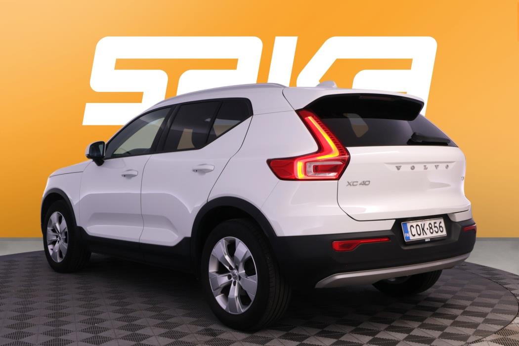 VOLVO XC40 2020