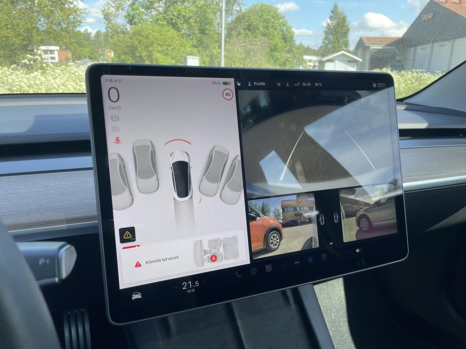 TESLA Model 3 2021