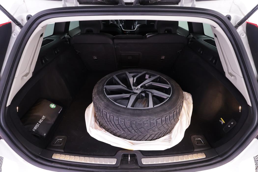 VOLVO V60 2019