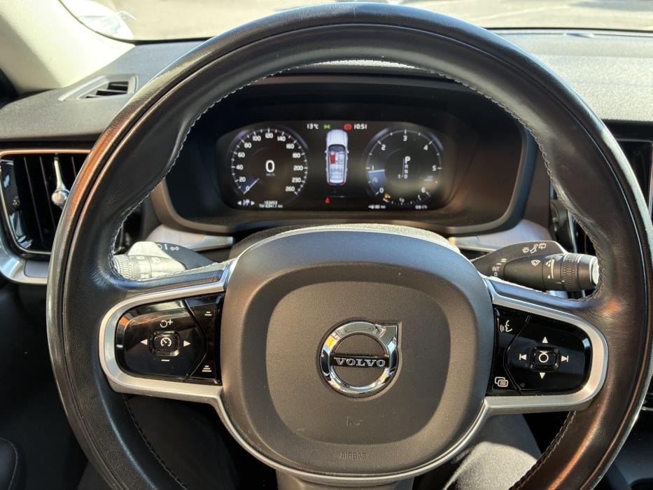 VOLVO V60 2019