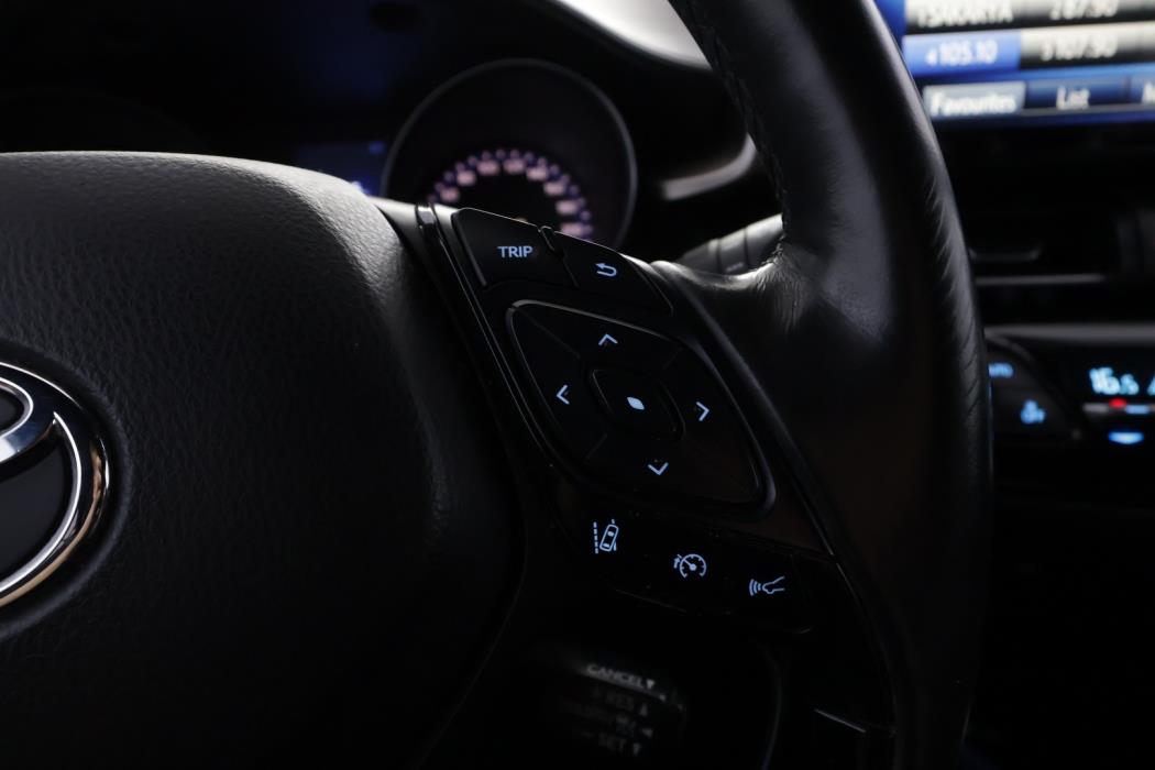 TOYOTA C-HR 2019