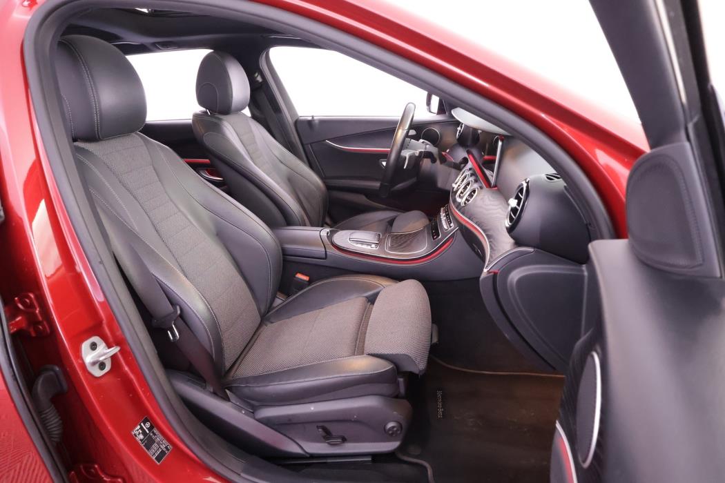 MERCEDES-BENZ E 2021