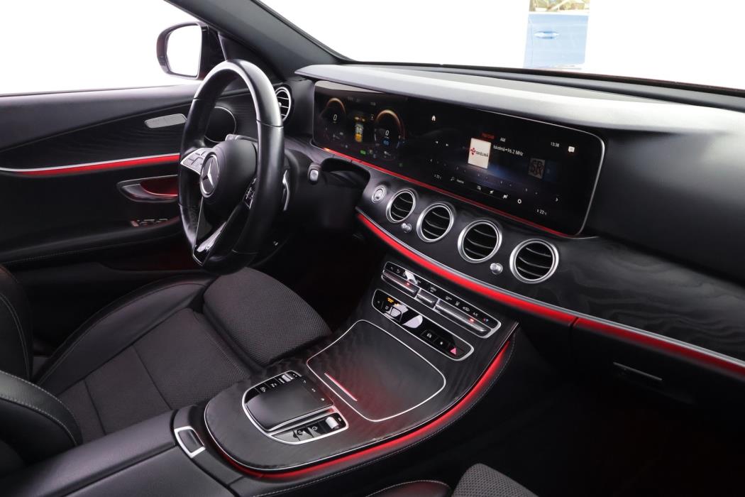 MERCEDES-BENZ E 2021
