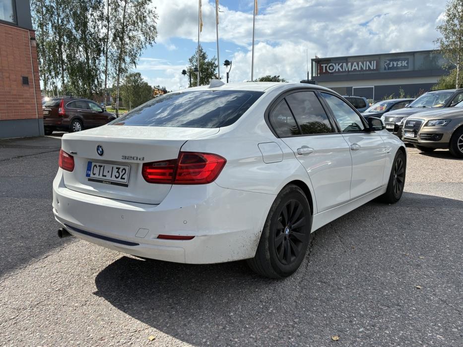 BMW 320 2015