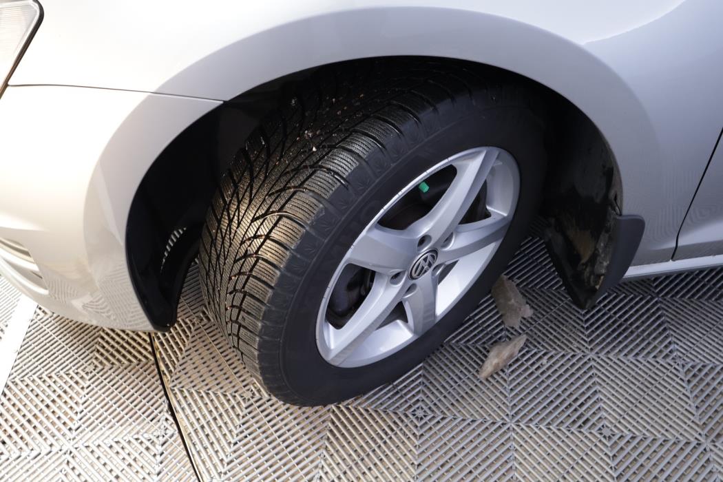 VOLKSWAGEN Golf 2015