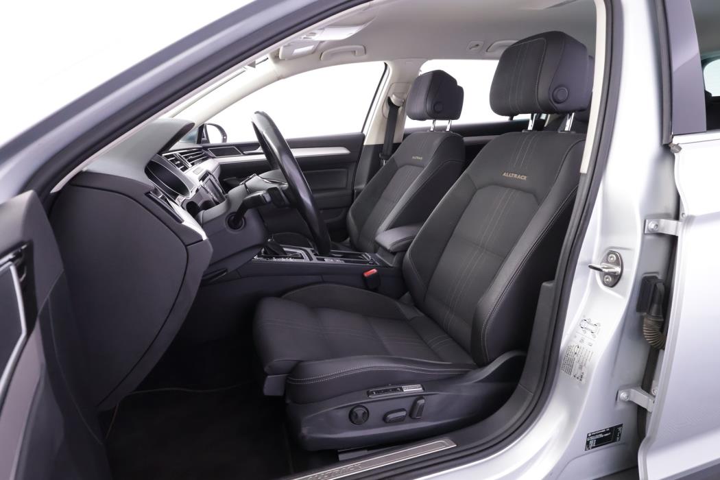 VOLKSWAGEN Passat 2016